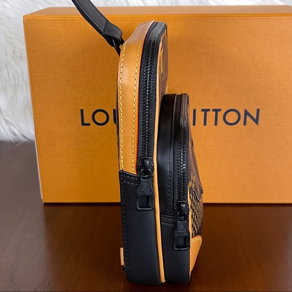 Louis Vuitton Nigo Giant Amazone Sling Bag - Picture 4 of 14